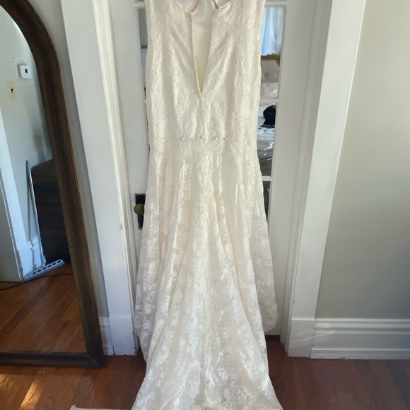 Wedding Dress Size 12 - Picture 7 of 10